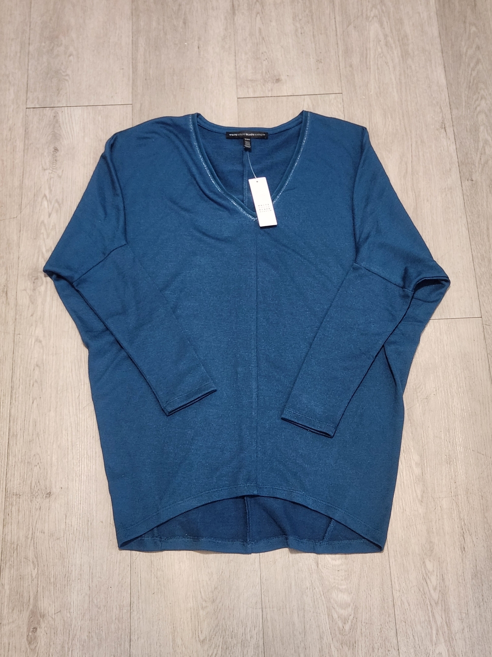 White House Black Market Teal Blue V-Neck Long Sleeve Top